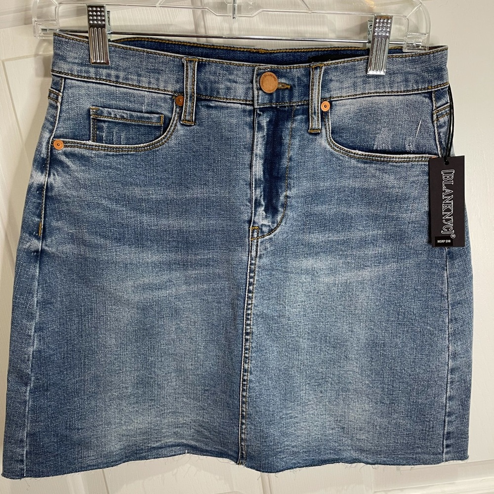 Blank nyc denim distressed skirt NWT size 27